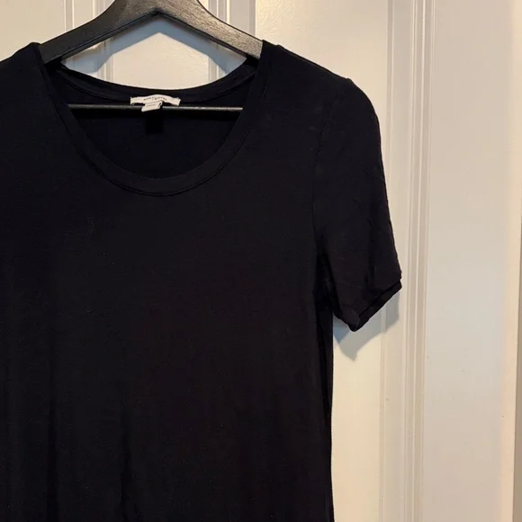 Daily Ritual Classic Black Tee - Picture 5 of 10